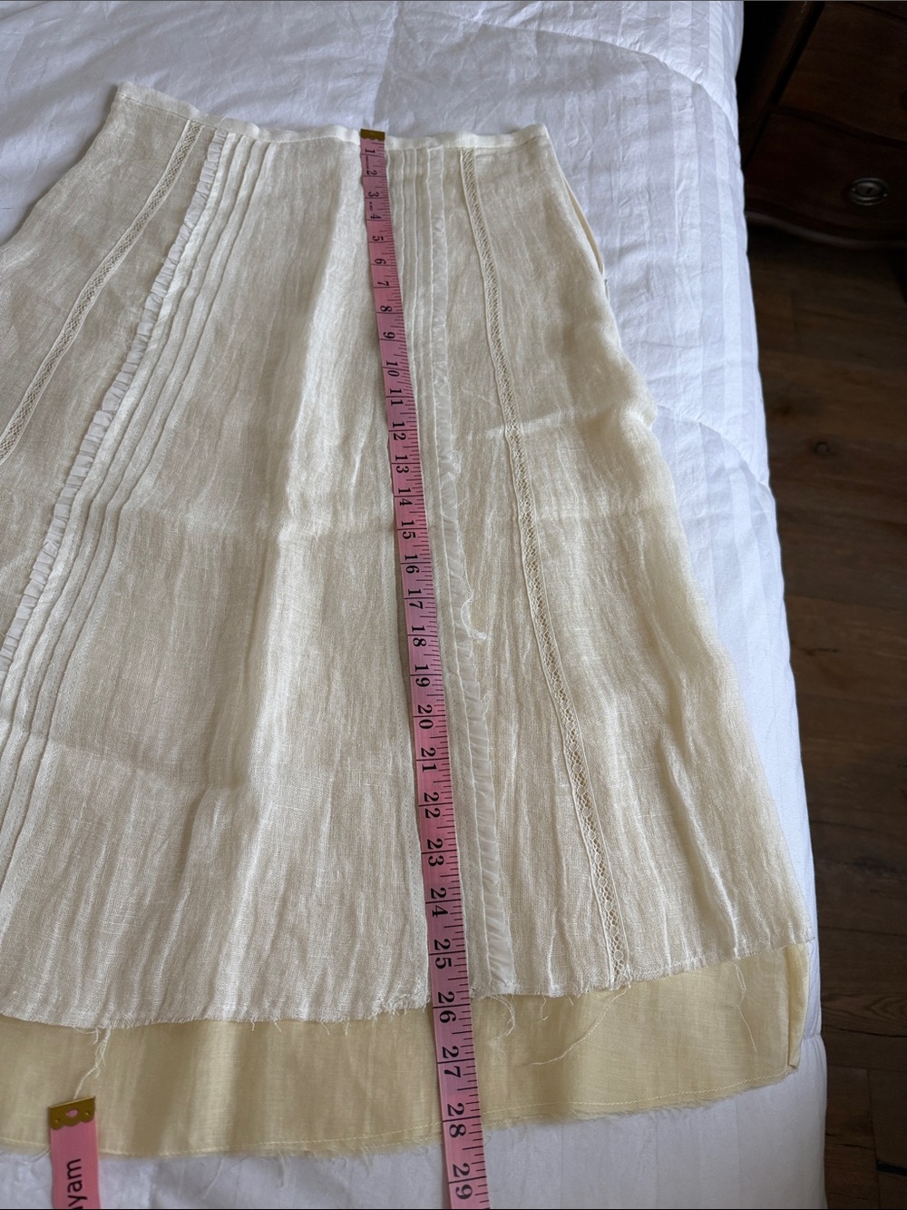 Elegant Cream Women's Zara Skirt - Picture 6 of 8